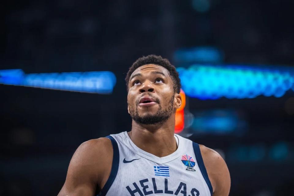 中三分, 受伤短暂下, 记三分得到 中三分, 受伤短暂下, 记三分得到