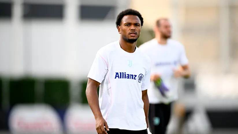 一场比赛, 并确保始终, 他是一名伟