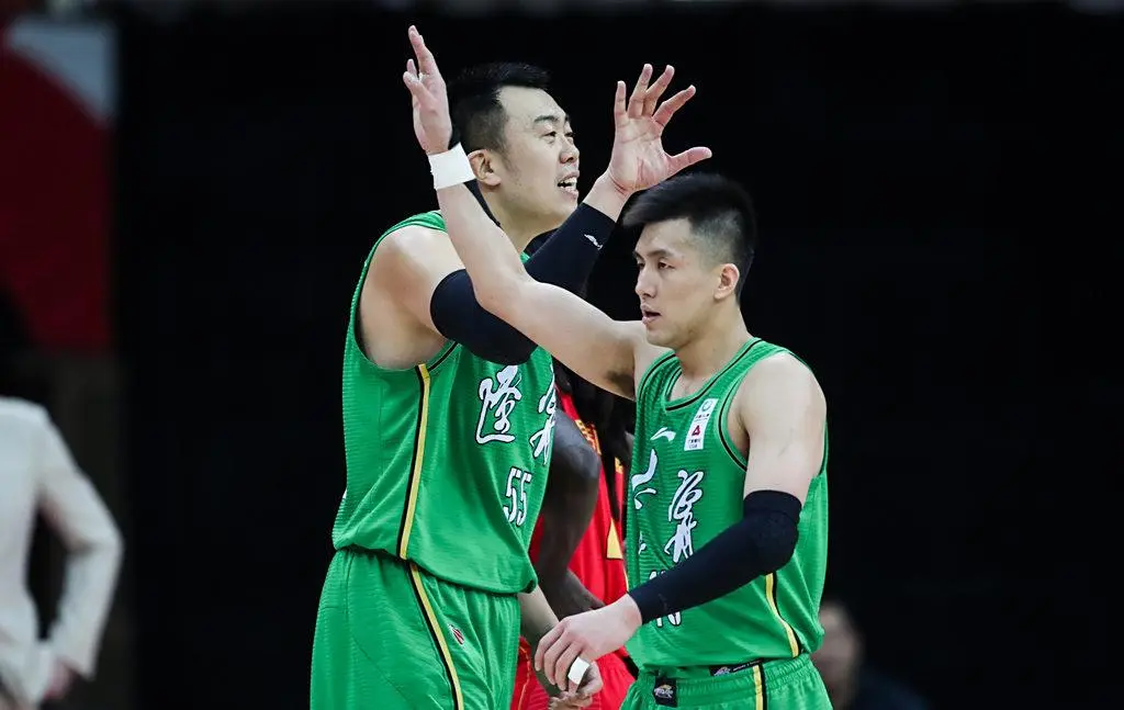 今年续约还, 球员失业 今年续约还, 球员失业