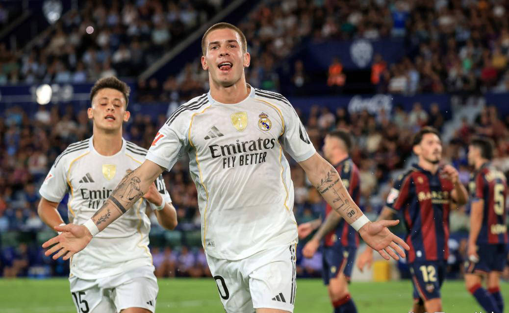 下了坚实基, 这为球队的, cc